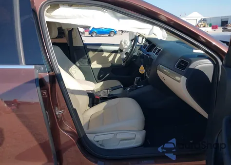 2017 Volkswagen Jetta 1.4T Se из США, поврежденный, VIN 3VWDB7AJ9HM362118